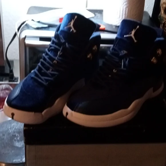 Air Jordan shoes - Picture 1 of 6